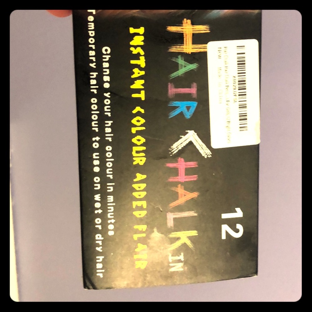 Hair chalk